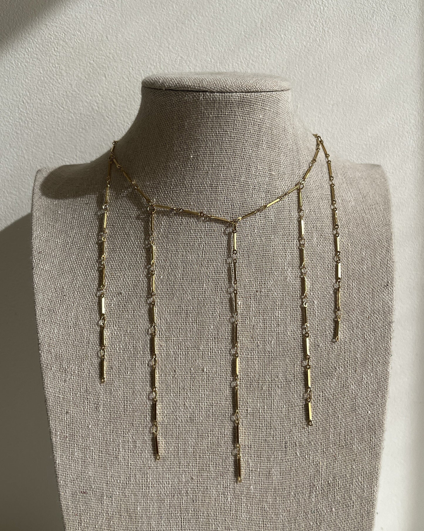 Collar Strips Oro