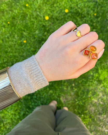 Anillo triple piedra Vibrant